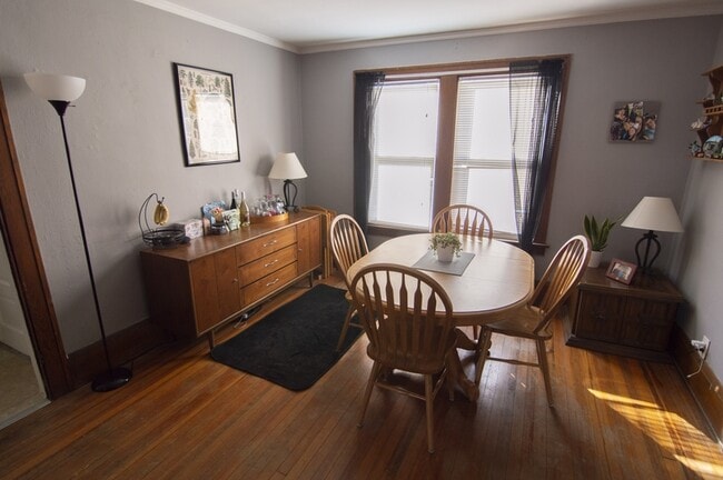 Building Photo - 1533 Spring Garden Ave