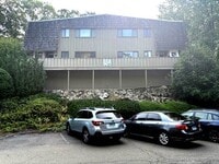 Building Photo - 90 Ledgebrook Dr