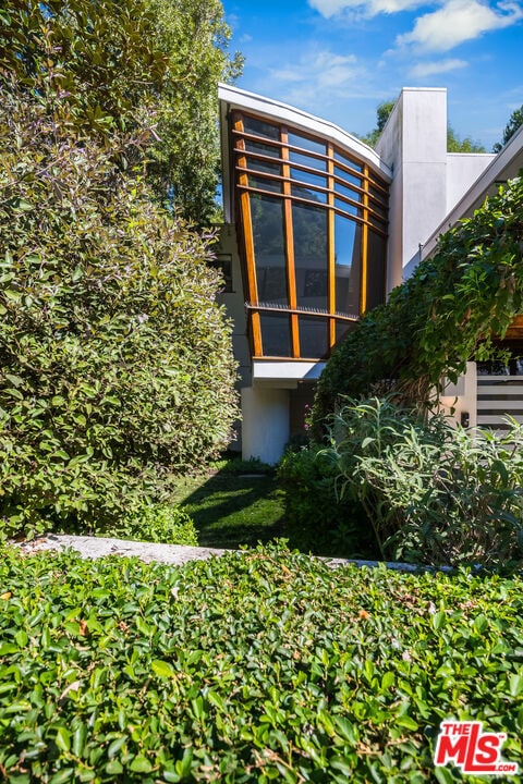 Building Photo - 3600 Mandeville Canyon Rd