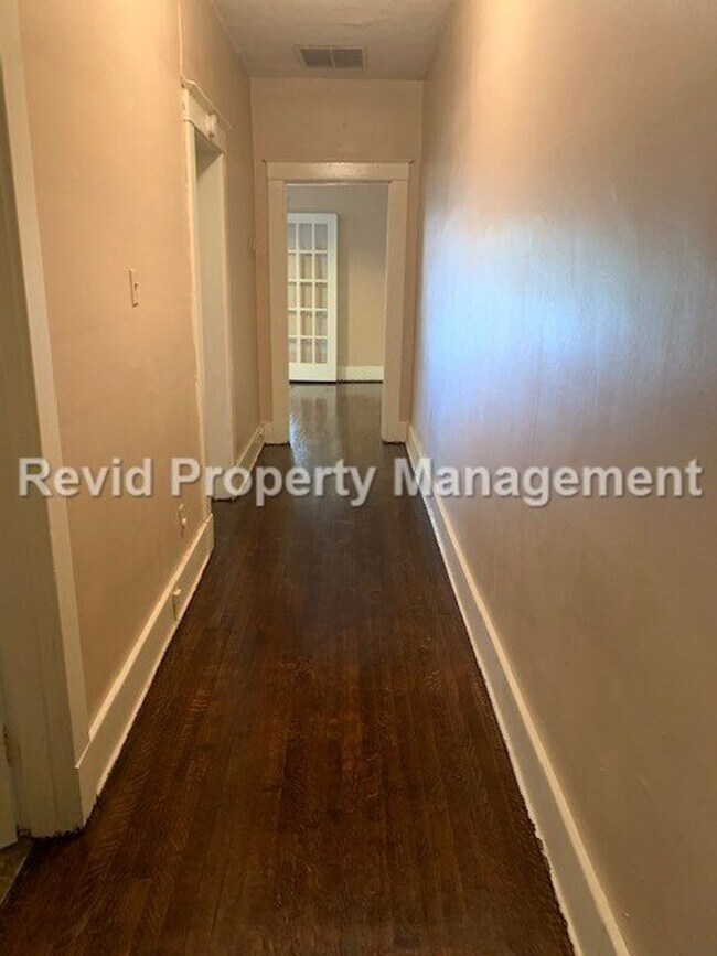 Building Photo - 1536 Tutwiler Ave