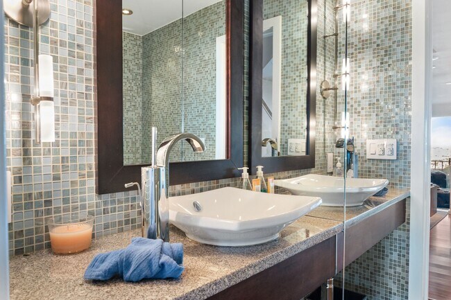 Building Photo - NEW! Diamond Heights Luxury, Available Unfurnished or Semi-Furnished • AMSI