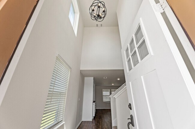Building Photo - 5710 Pampus Prairie Rd
