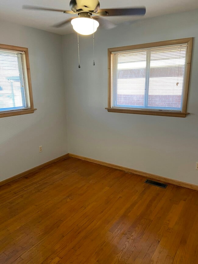 Building Photo - 312 Tullahoma Dr