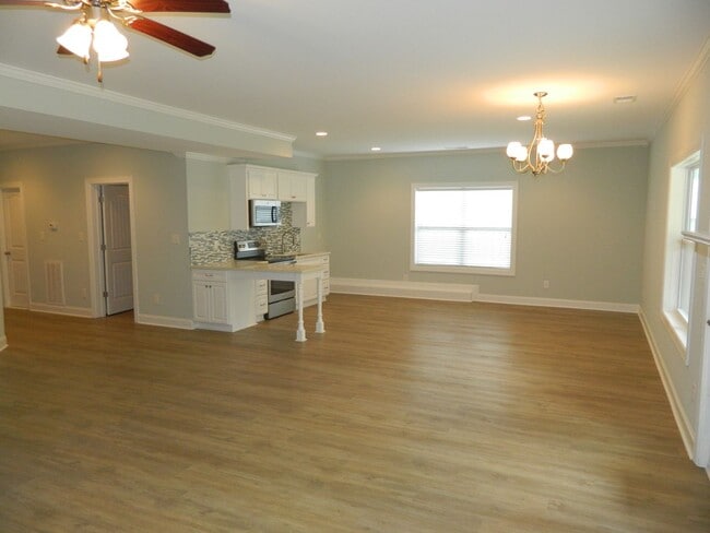 Building Photo - 4547 Willie Daniel Dr