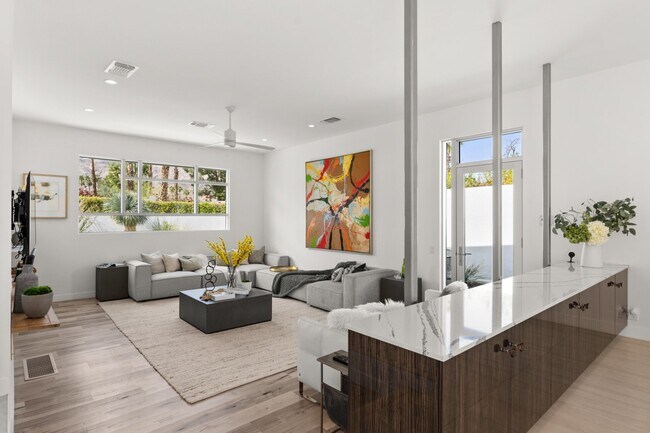 Building Photo - 48674 Vista Viejo Dr