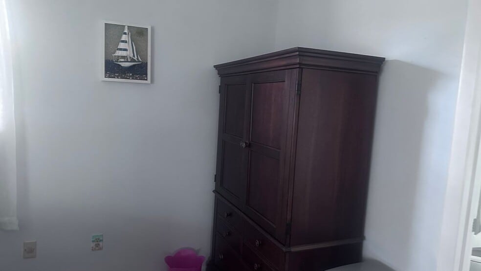 Building Photo - 2600 SE Ocean Blvd