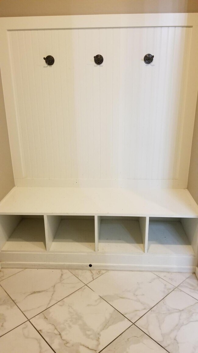 Building Photo - 2248 E Ottawa Ln