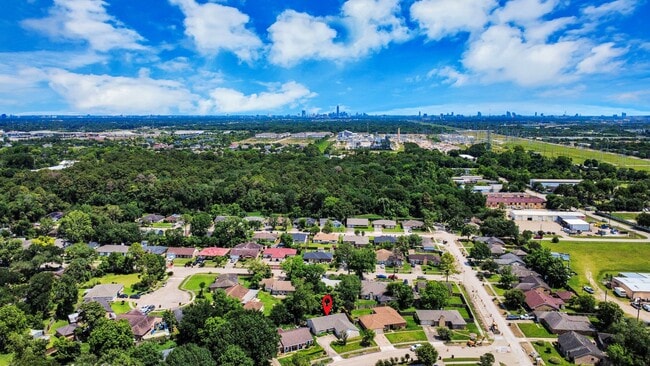 Building Photo - 4710 Lotus St
