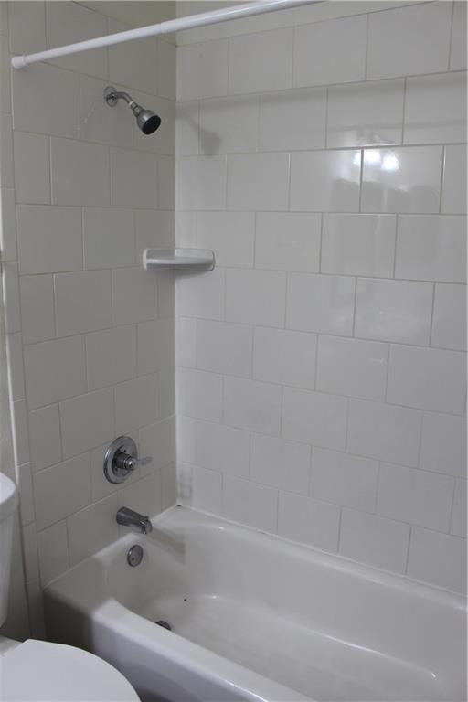 Building Photo - 712 W 21st St