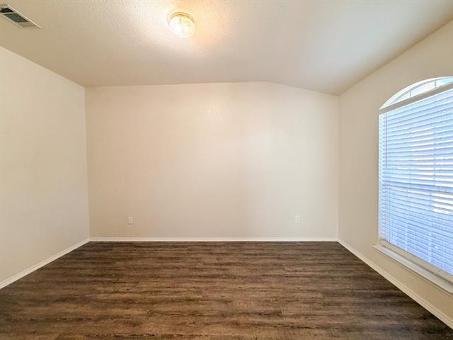 Building Photo - 5353 Freestone Dr