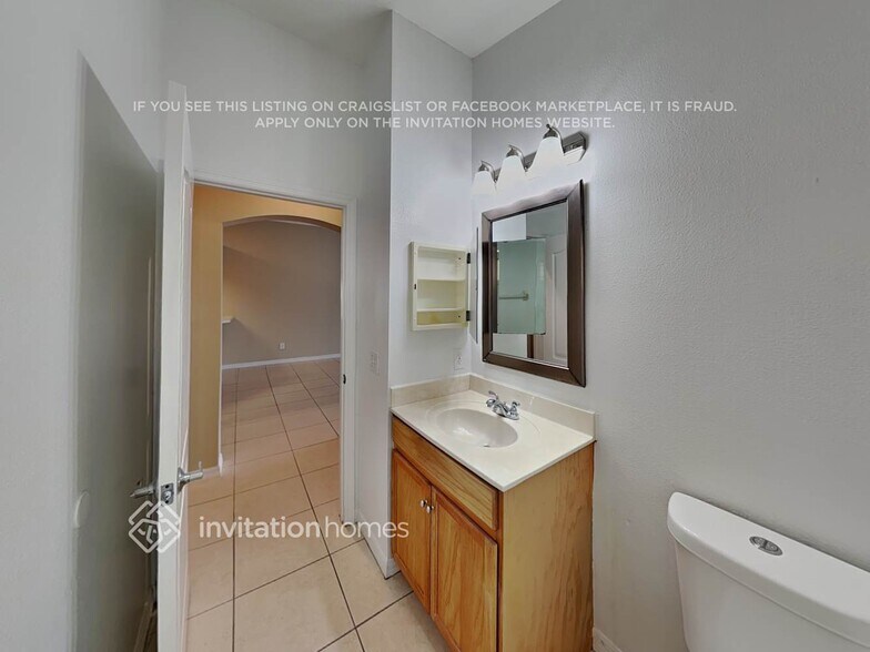 Building Photo - 12753 Standbridge Dr