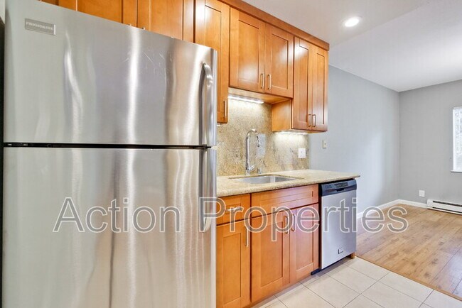 Building Photo - 505 Cypress Point Dr