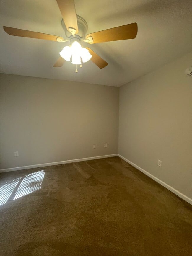 Building Photo - 07-211 Markey