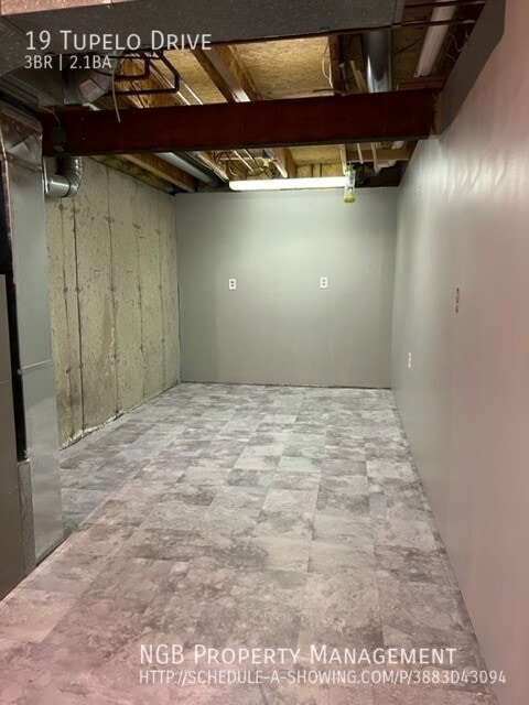 Building Photo - 19 Tupelo Dr