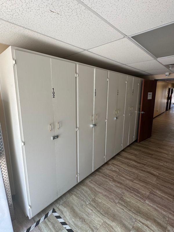 Building Photo - 2307 Bandera Rd
