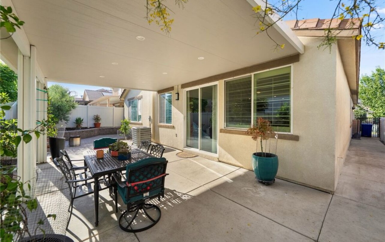 Building Photo - 4040 Quartzite Ln
