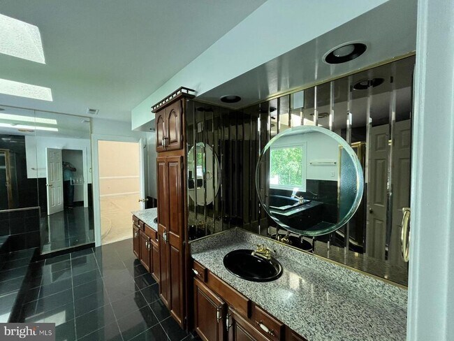 Building Photo - 7808 Hill House Ct