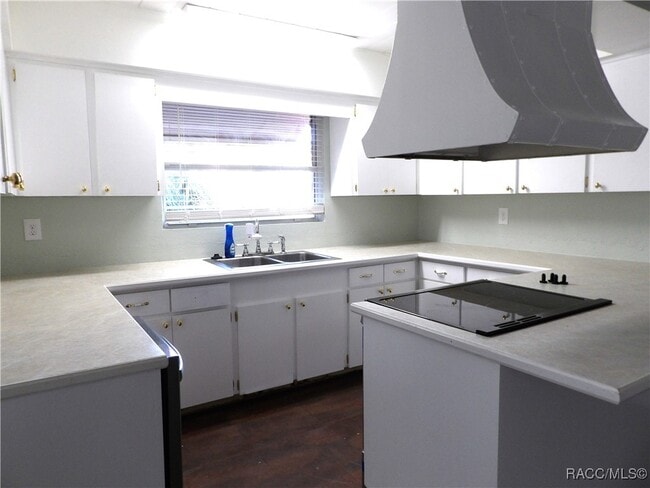 Building Photo - 503 Emery St