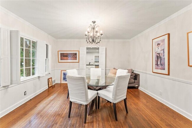 Building Photo - 2986 Mornington Dr NW