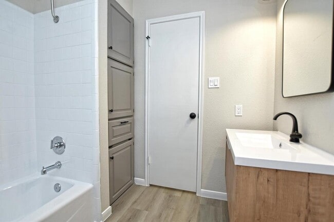 Building Photo - 14407 Citron Cove