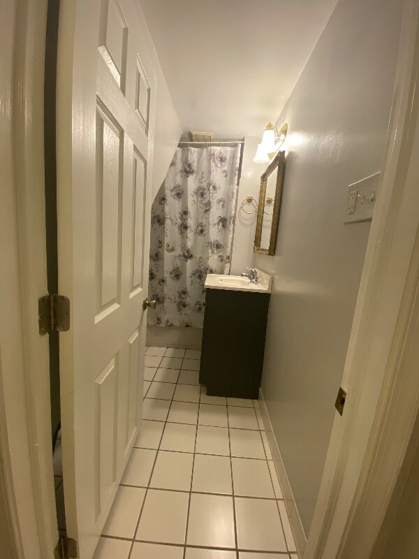 Building Photo - 10623 West Dr