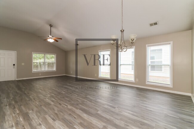 Building Photo - 10 Lila Way