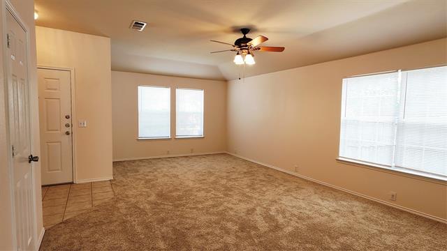 Building Photo - 3003 Elderberry Dr