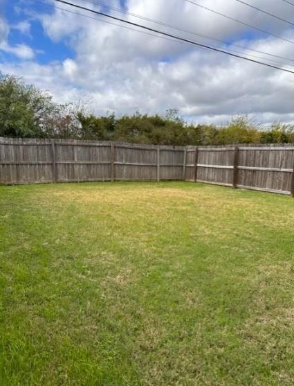 Building Photo - 3618 Hollyhock St