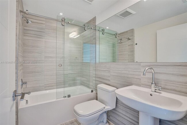 Building Photo - 301 Altara Ave