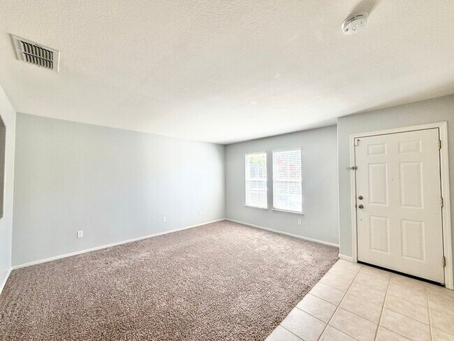 Building Photo - Bright and inviting 3-bedroom, 2-bathroom home!
