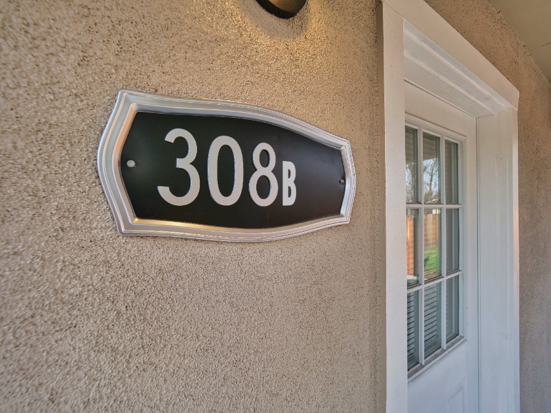 Building Photo - 308 6th St