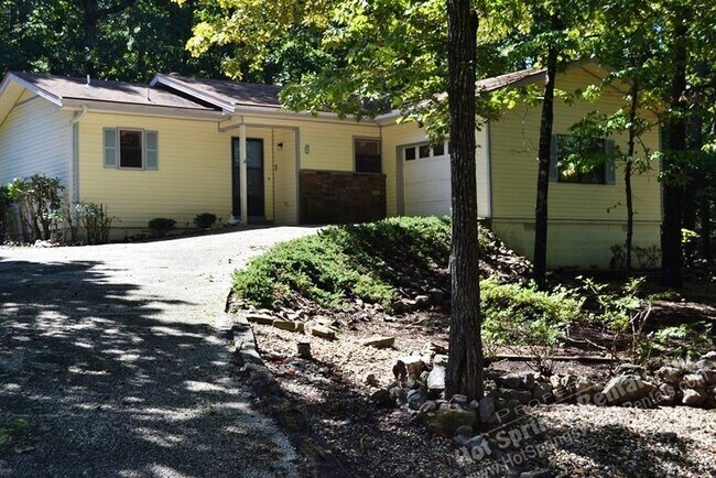 Building Photo - 6 Vilaseca Ln