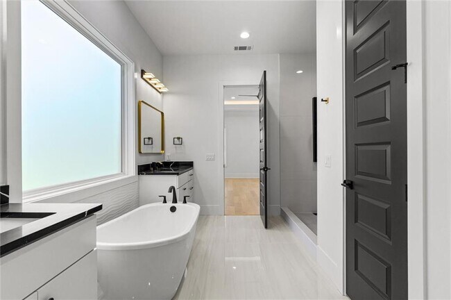 Building Photo - 4427 S 88th St