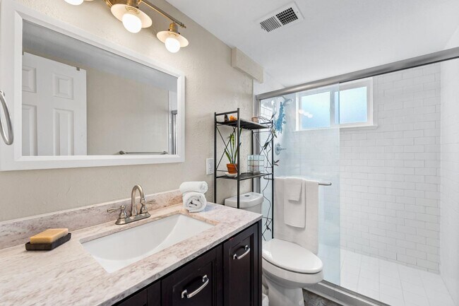 Building Photo - 2970 W 73rd Ave