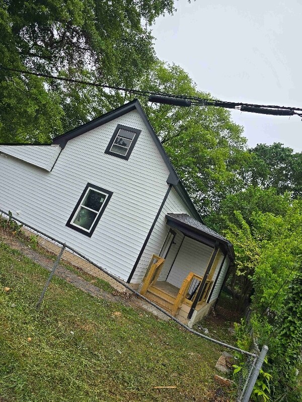 Primary Photo - 5853 Maiden Ln