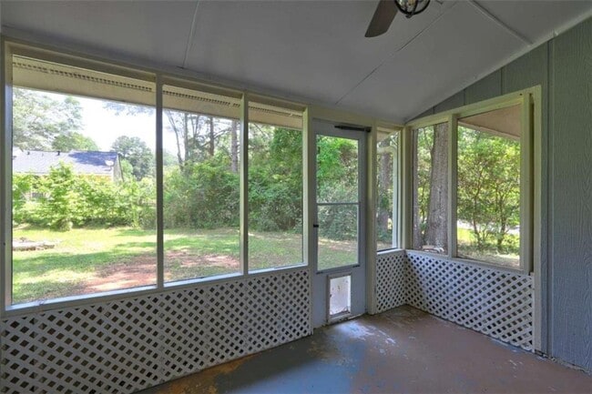 Building Photo - 100 Morgans Turn