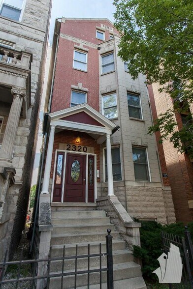 Building Photo - 2320 N Southport Ave
