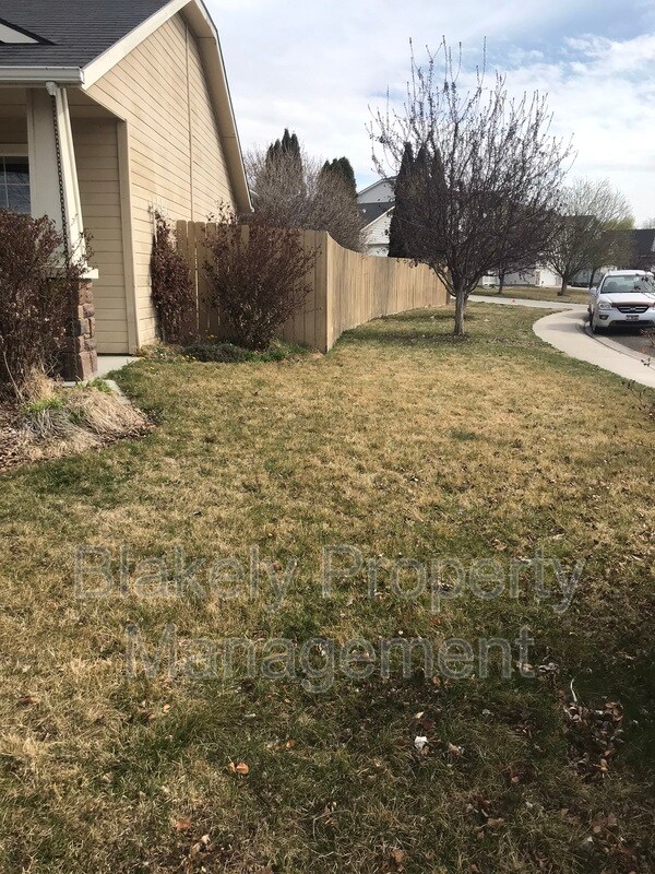 Building Photo - 72 N Pleasant Hill Dr