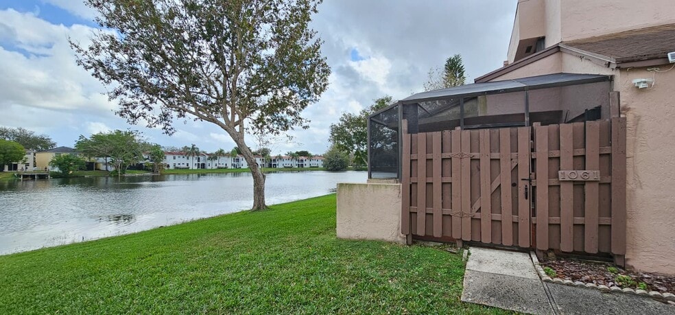 Building Photo - 1061 NW 122nd Ter