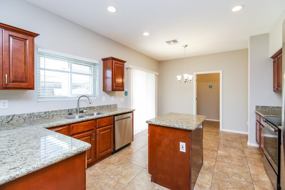 Building Photo - 30092 N Desert Willow Blvd