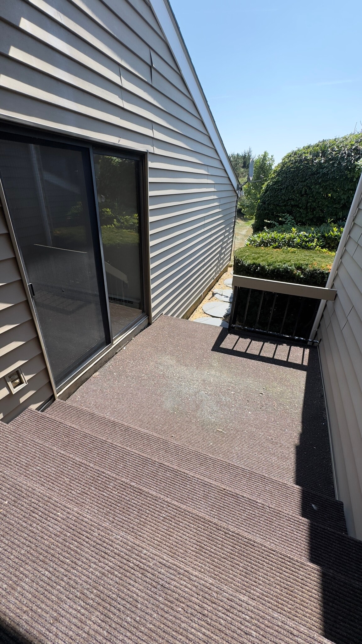Patio - 5 Evergreen Dr