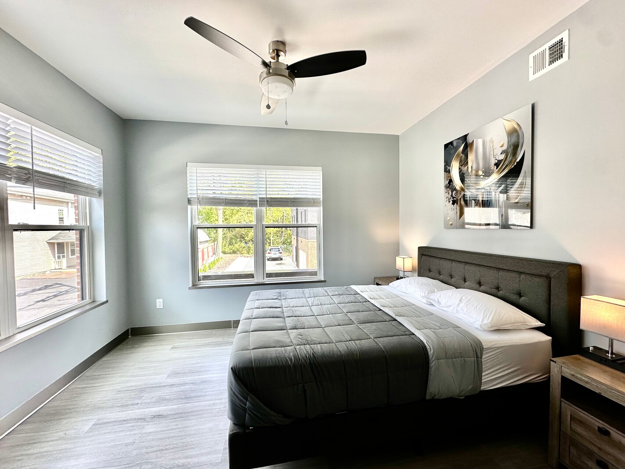 Building Photo - 2500 N High St