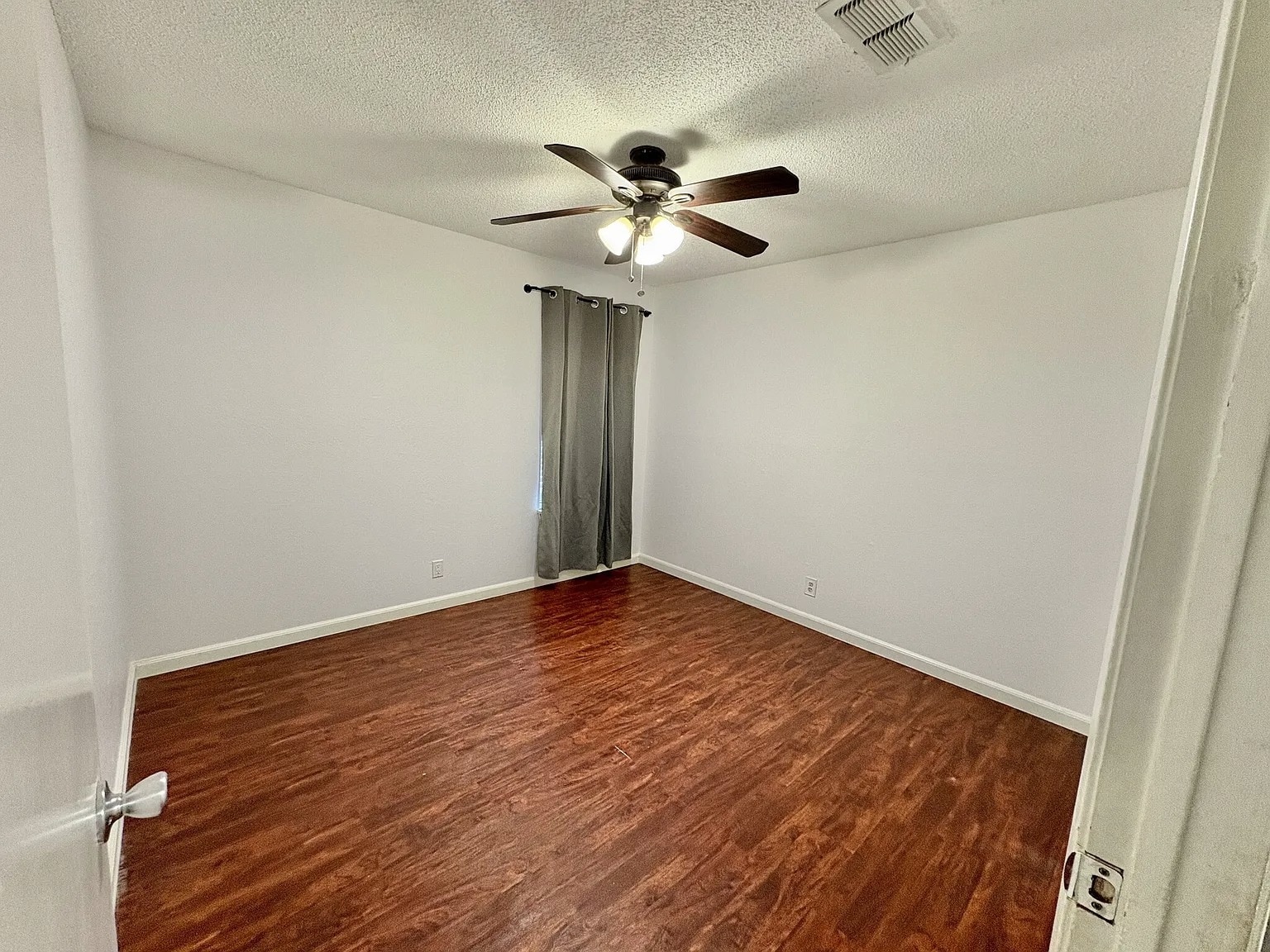 Bedroom 3 - 1611 Somerset Dr