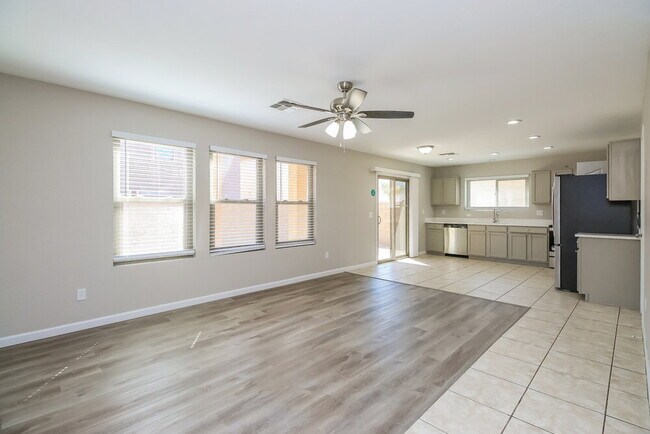 Building Photo - 3453 S Chaparral Rd