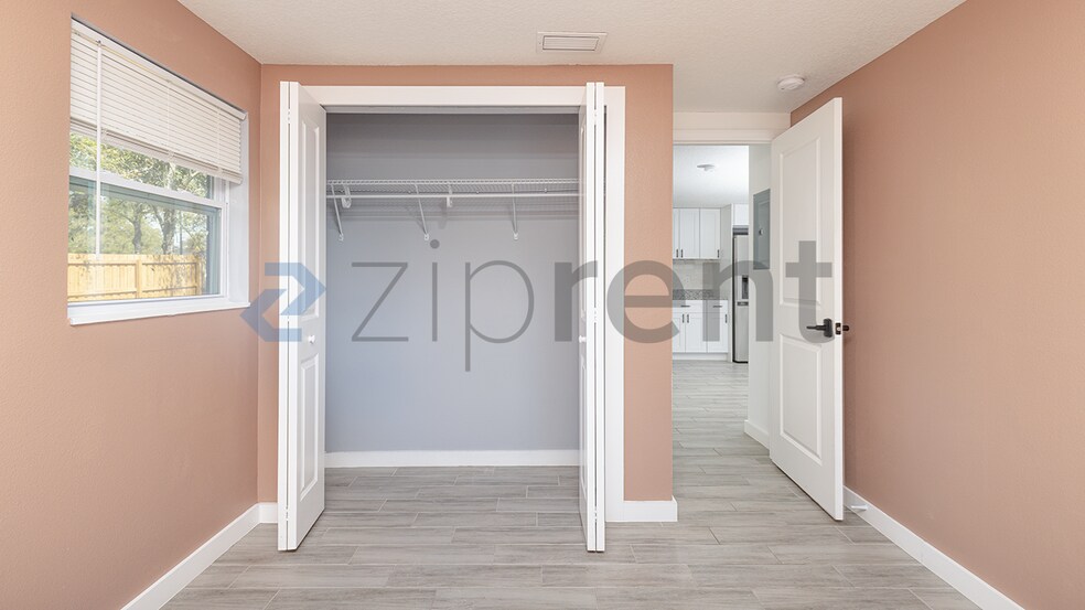 Building Photo - 4051 Close Ct