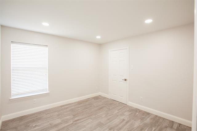 Building Photo - 9900 Presthope Dr