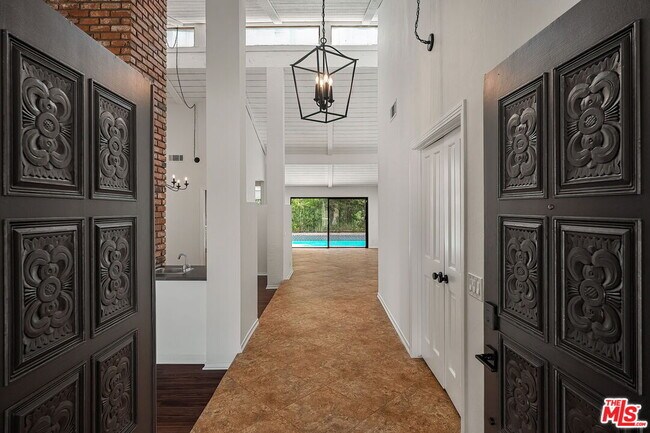 Building Photo - 2952 Bottlebrush Dr