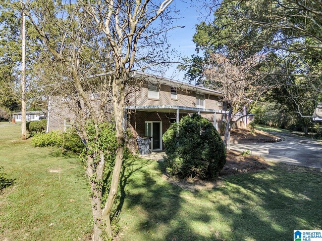 Building Photo - 2516 Ridgewood Rd