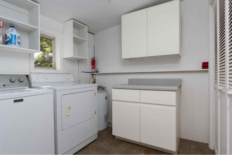 Building Photo - 9480 Frangipani Dr