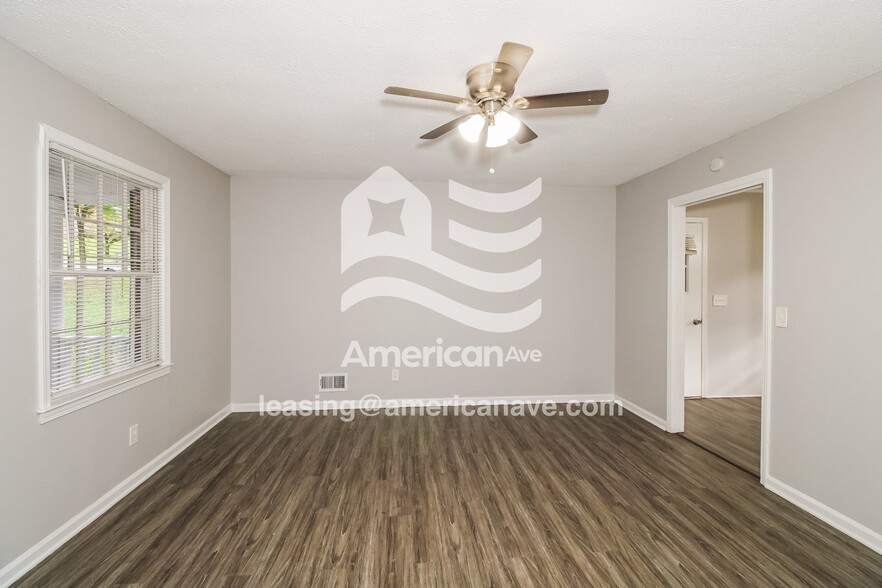 Building Photo - 194 Waterford Dr